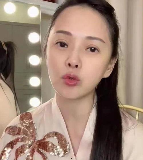 热门明星爆瓜是谁啊,近期热门明星爆瓜事件，真相究竟如何？