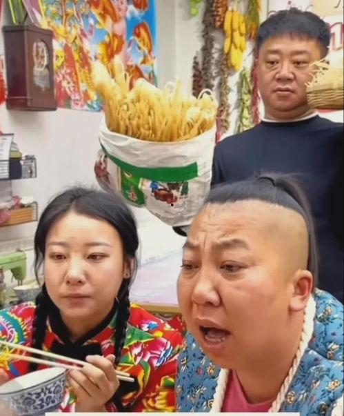 明星网红吃东西视频,跟随明星脚步，解锁味蕾新体验