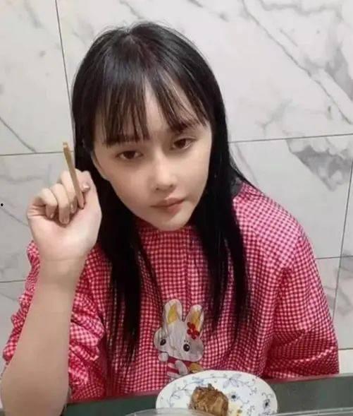 李二狗吃瓜黑料是真的吗,真相揭秘