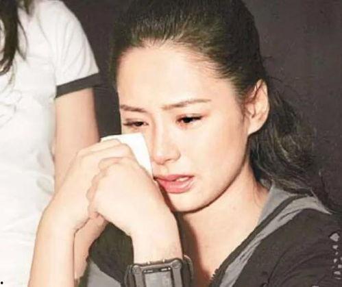 明星网红的瓜群,揭秘明星网红背后的瓜群秘闻