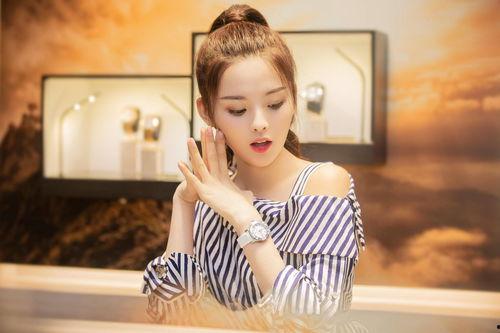 明星网红72p,72P爆火！揭秘明星网红背后的故事与影响力