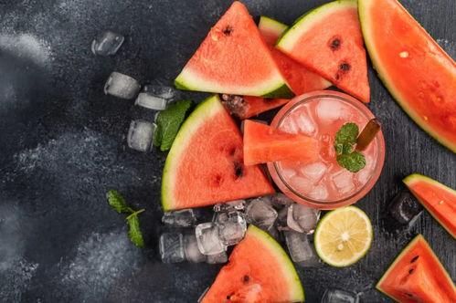 今日份吃瓜有点撑,小心撑到肚子哦！