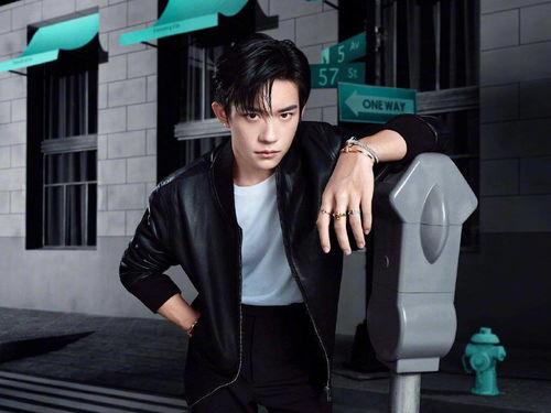 吃瓜爆料王源和许凯,娱乐圈的瓜田奇遇记