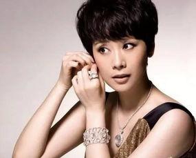 翡翠明星网红有哪些,闪耀网络的新星力量